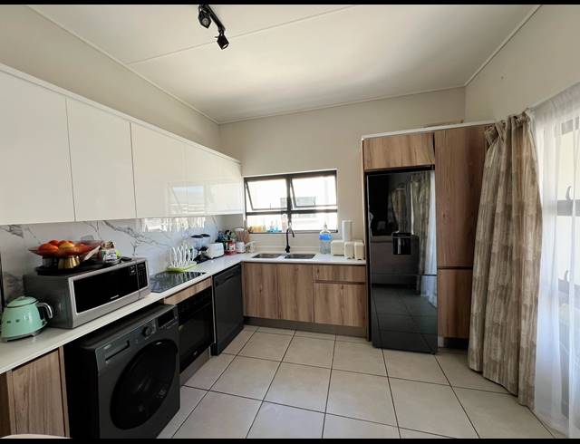 2 BEDROOM APARTMENT TO LET IN SANDOWN